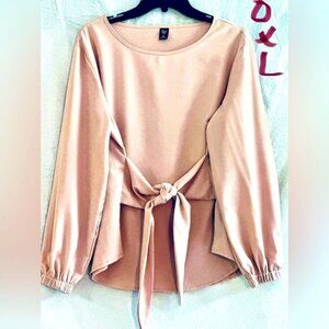 LADIES LAVENDER COLORED TOP